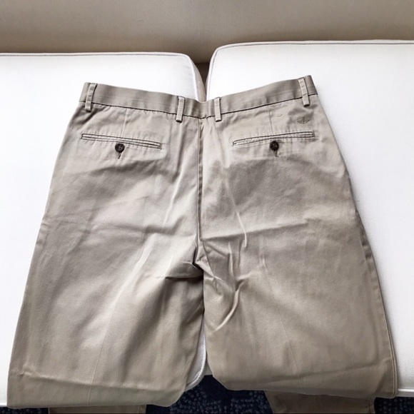 🧍🏼‍♂️DOCKERS SIGNATURE KHAKI CLASSIC FIT PANTS! - Picture 2 of 8